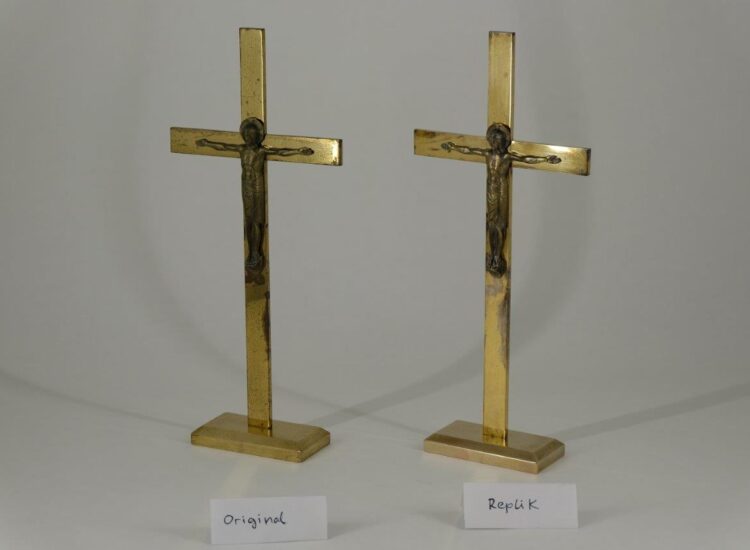 KZ-Dachau_Replik (6) KZ-Dachau-Replik-Anfertigung-Kofferaltar