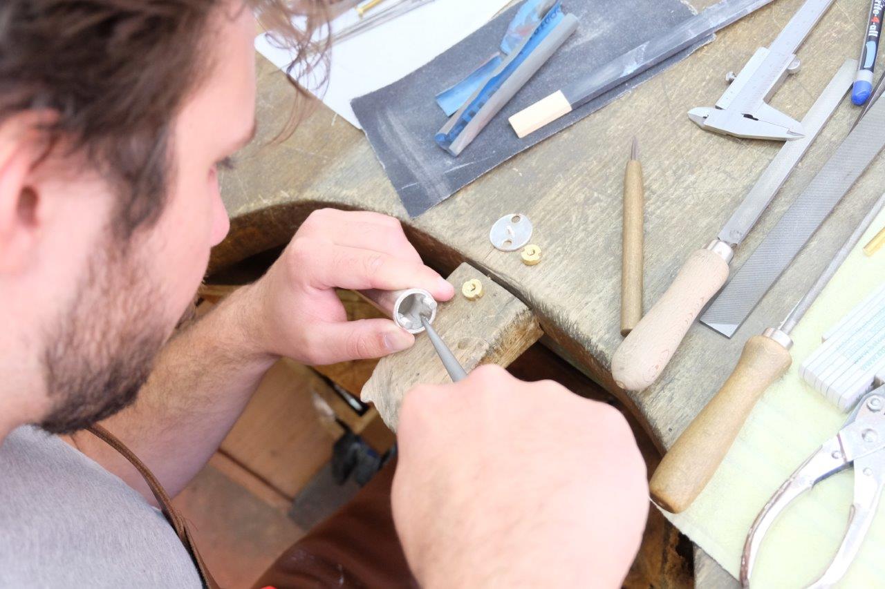 Reliquiar_Lechkiesel_Bischof-Entstehung (22) Bistumsostensorium-Lechkiesel-Entstehung